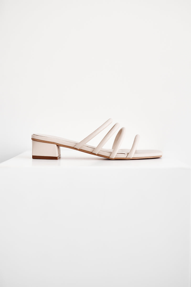 Zara Sliders in Cream