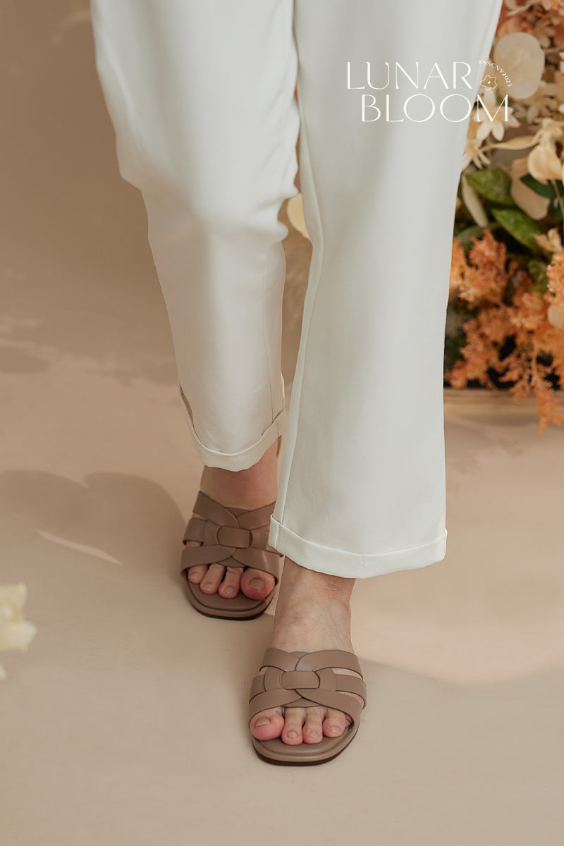 Bondi Sliders in Taupe