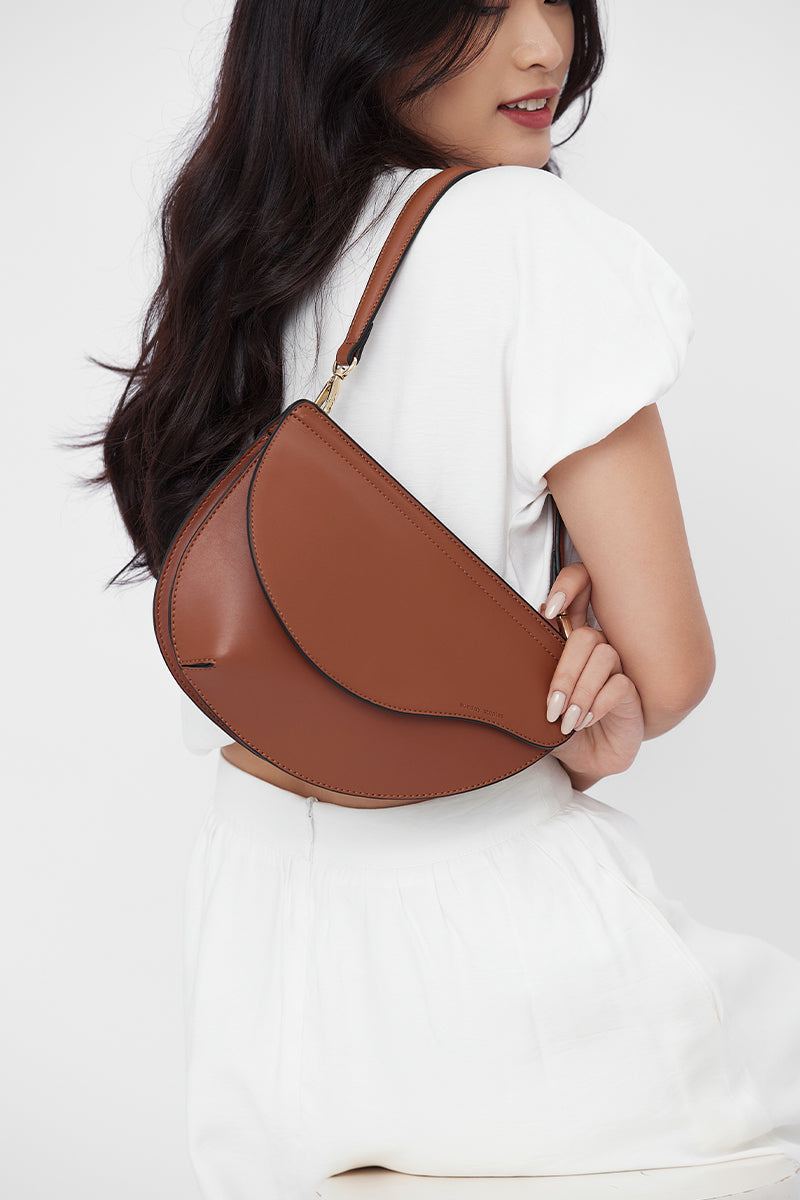 The Clair Bag in Caramel