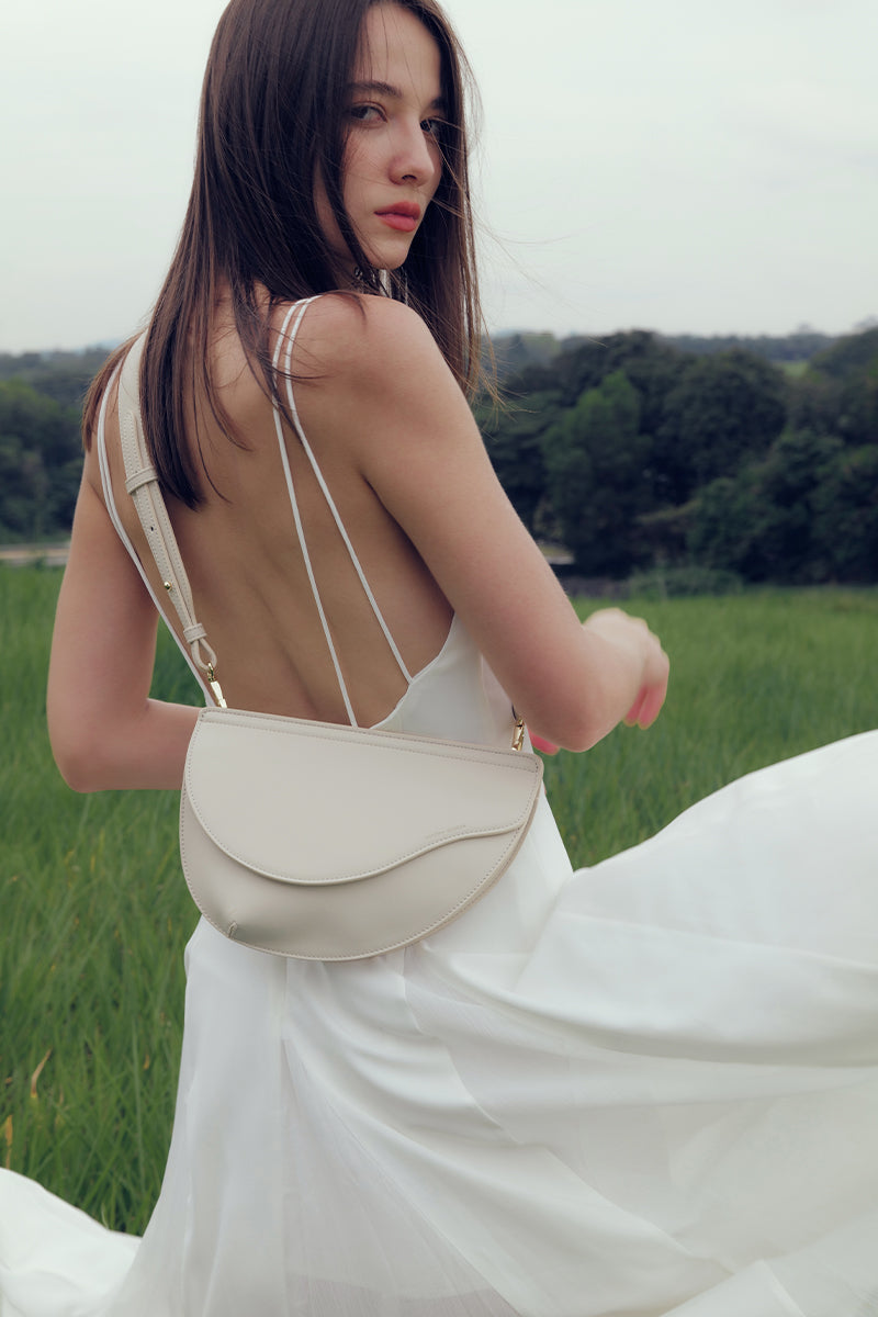 The Clair Bag in Chalk