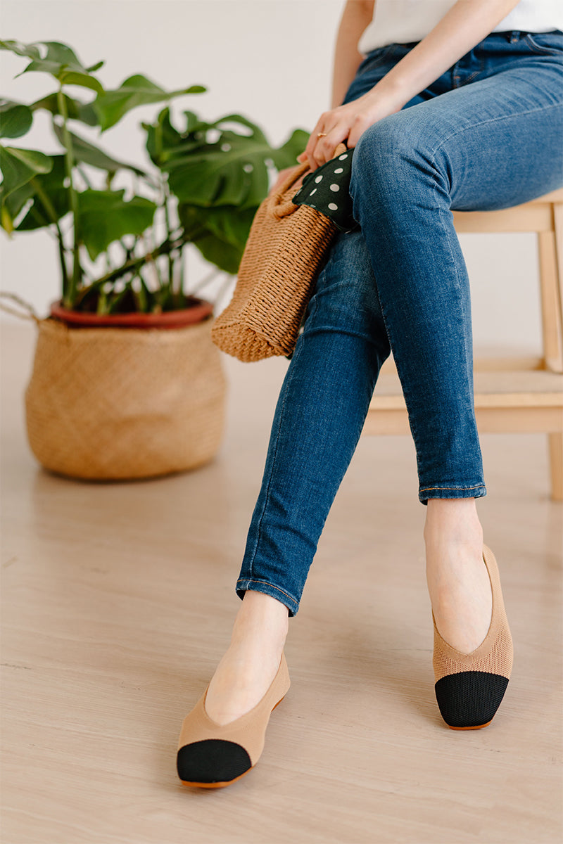 Coco Flats in Nude