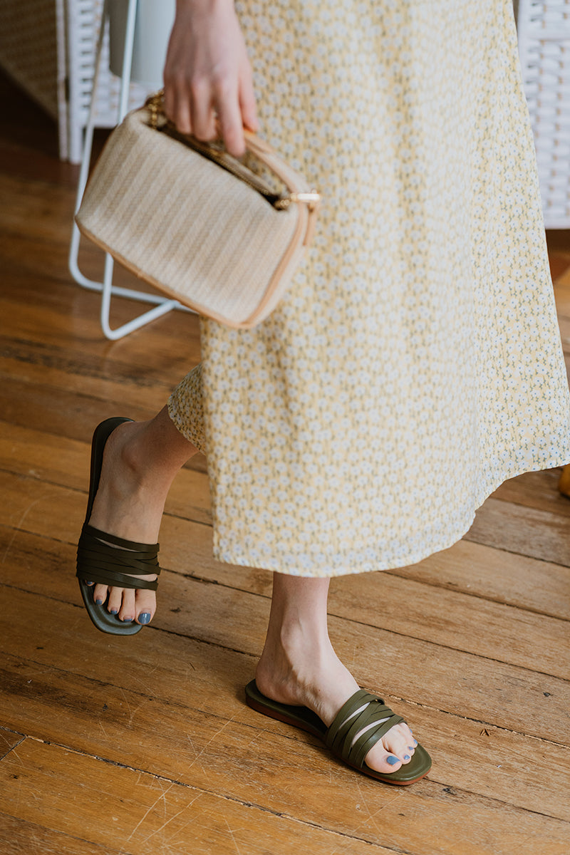 Tara Sliders in Olive