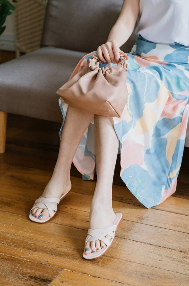 Evie Strappy Sliders in Cream