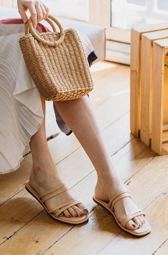 Nelly Sliders in Nude