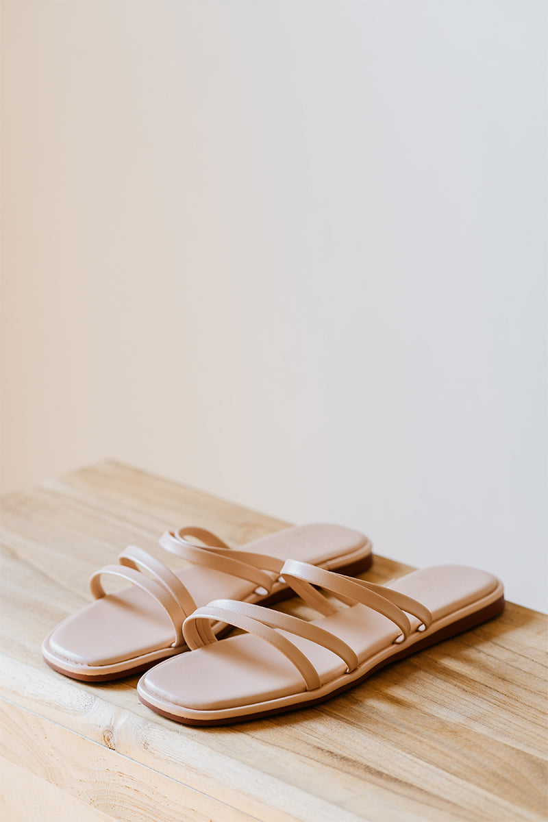 Nelly Sliders in Nude