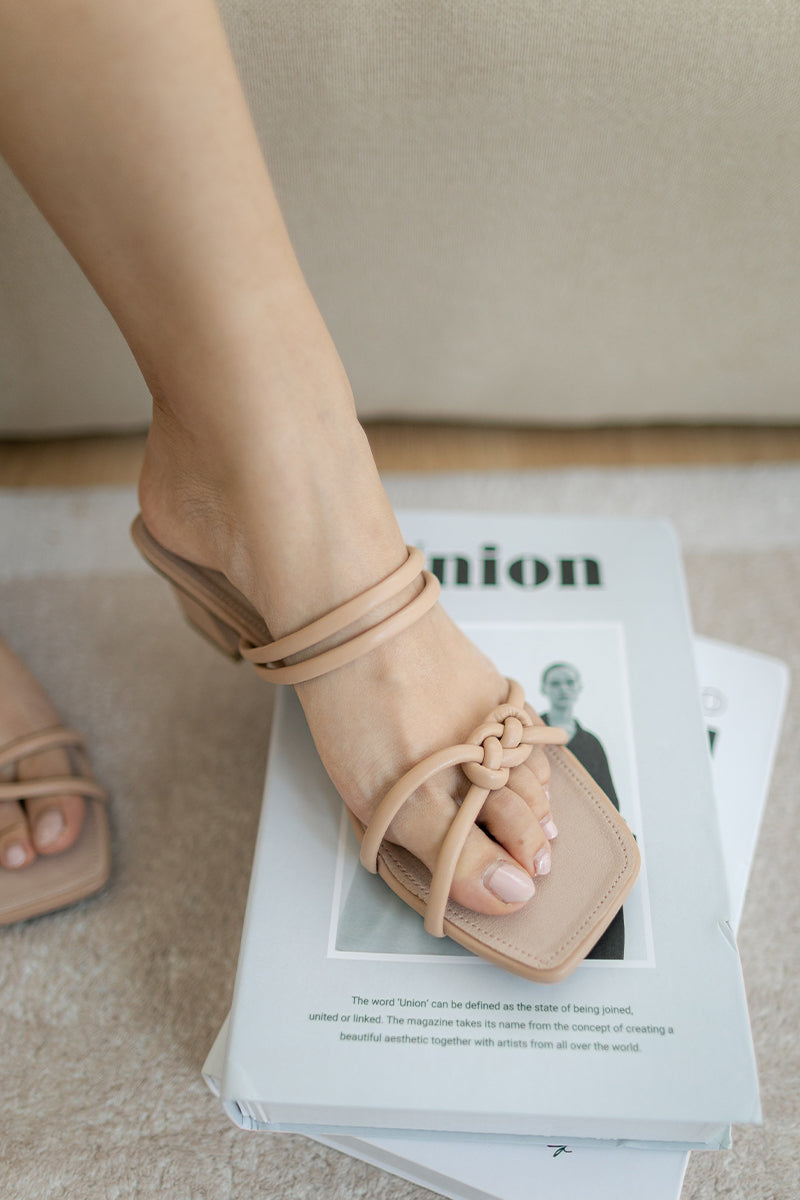 Kaiya Knotted Heels in Nude