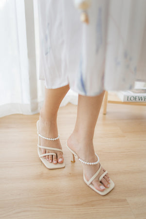 
                  
                    Loeil Pearl Heels in Cream
                  
                