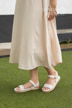 
                  
                    Niovi Espadrilles Sandals in White
                  
                