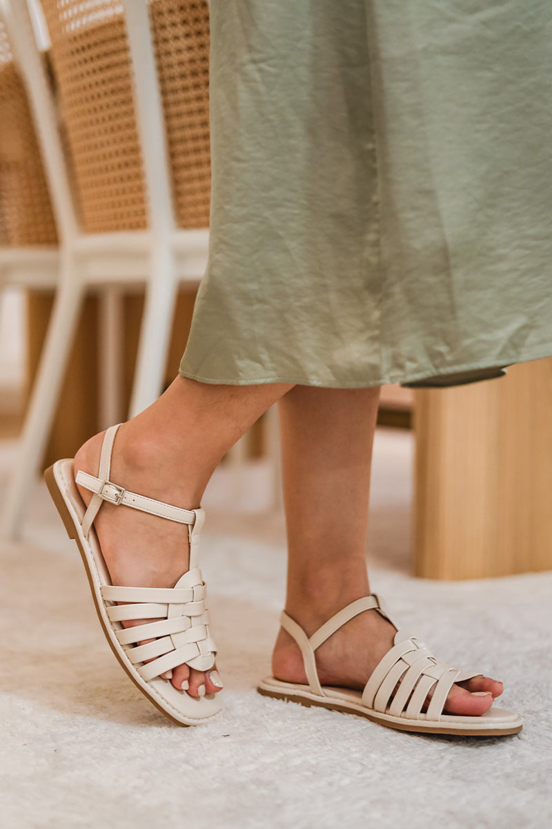 Oriana Interlocking Sandals in Cream