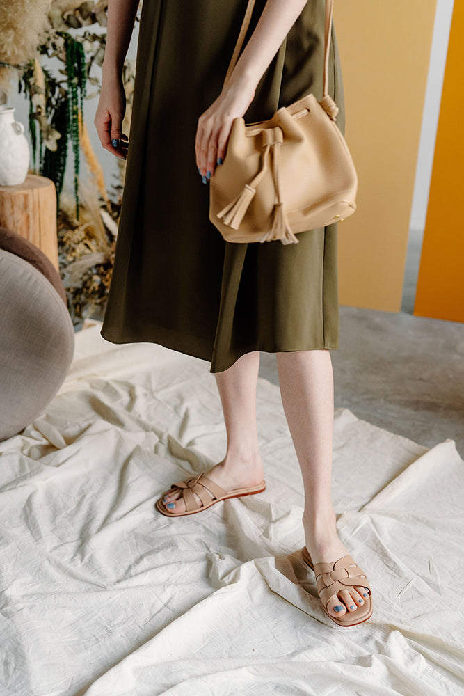 
                  
                    Bondi Sliders in Nude
                  
                