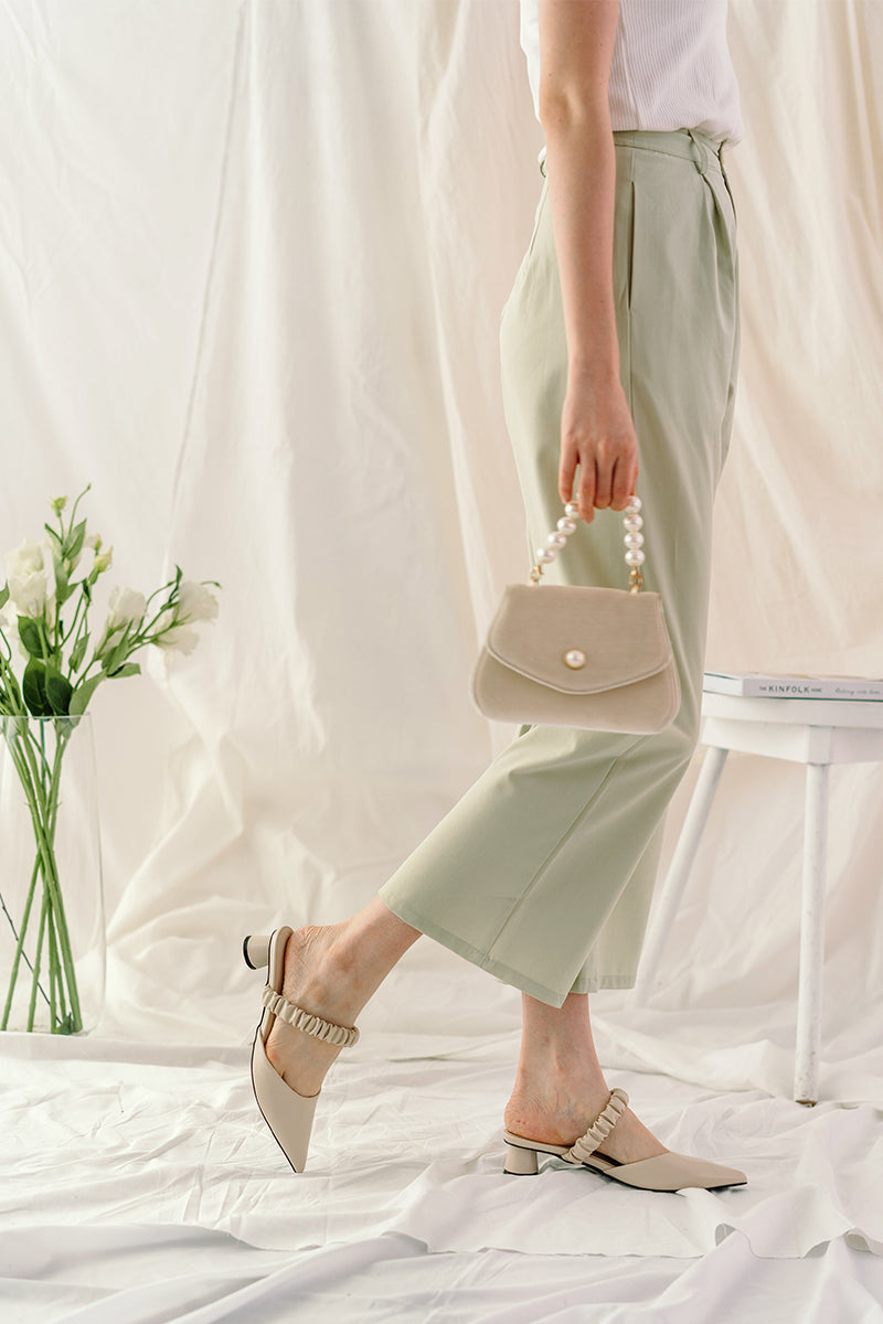 Soelle Ruched Heels in Cream